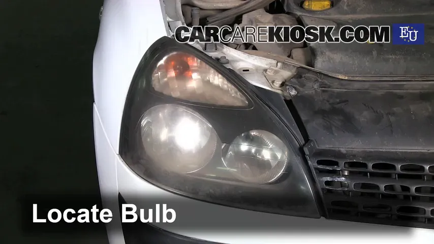 2003 Renault Clio dCi 1.5L 4 Cyl. Turbo Diesel Lights Highbeam (replace bulb)